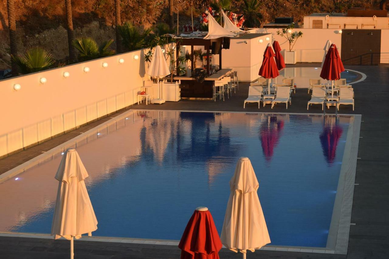 Hotel Lancaster Eden Bay Beirut Esterno foto