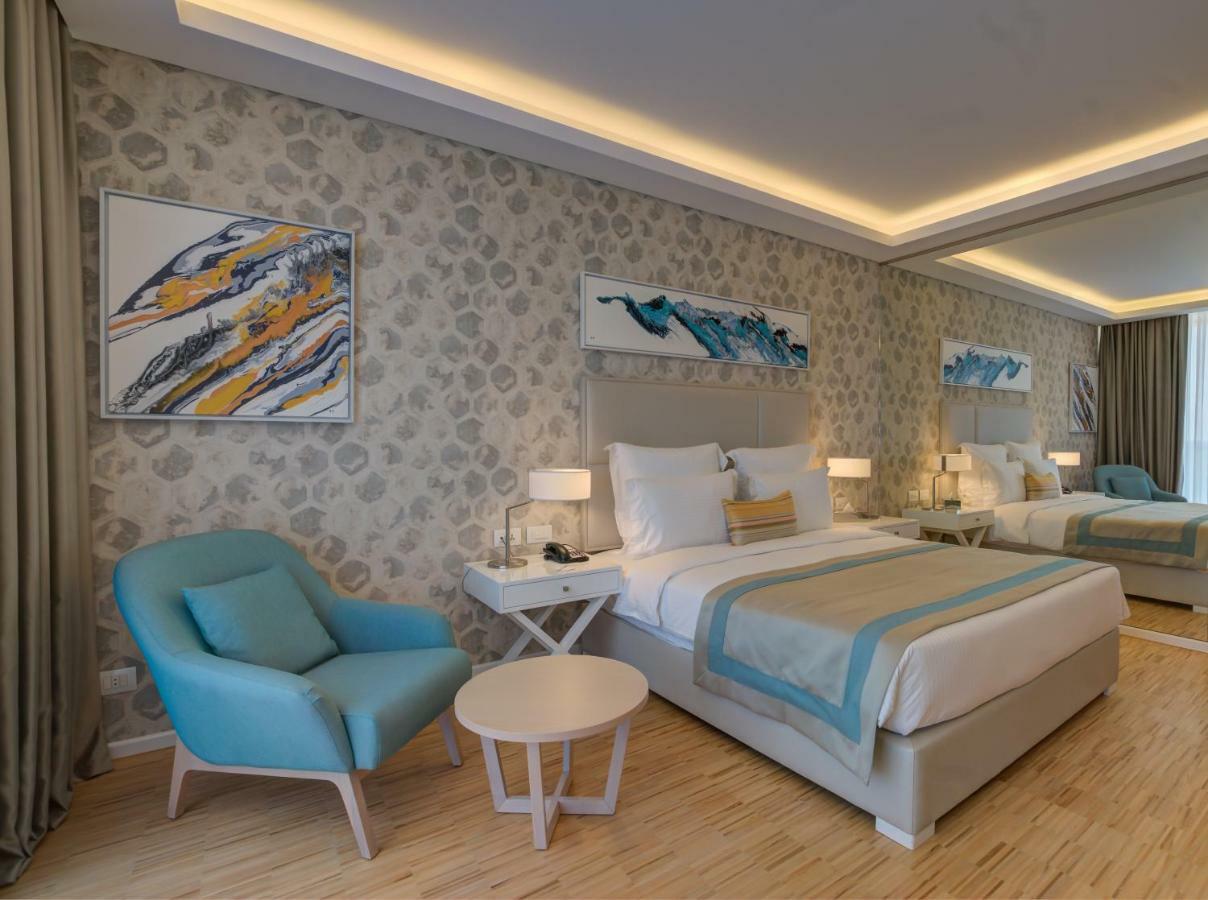 Hotel Lancaster Eden Bay Beirut Esterno foto